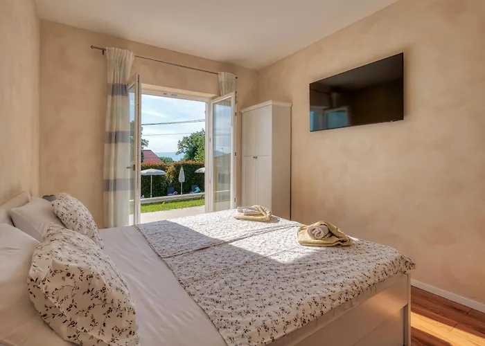 Augusta Holiday home Malinska