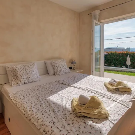 Augusta Tatil Evi Malinska